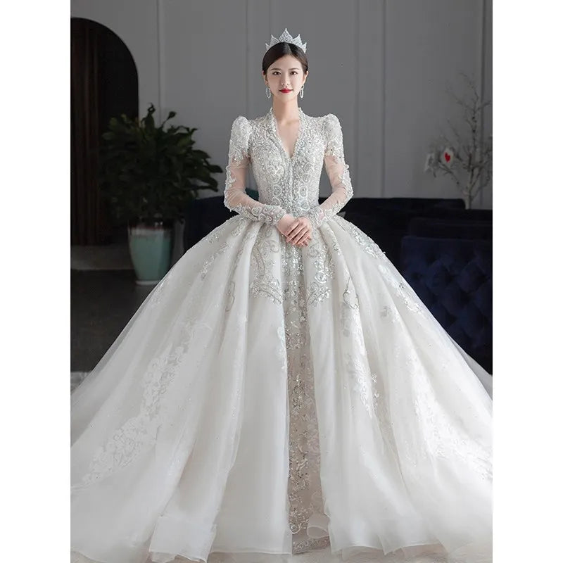 Long Sleeved Winter Wedding Dress 2024 New V Neck Luxury Long Sweep Train Beading Princes Wedding Gown Vestido Noiva Customized