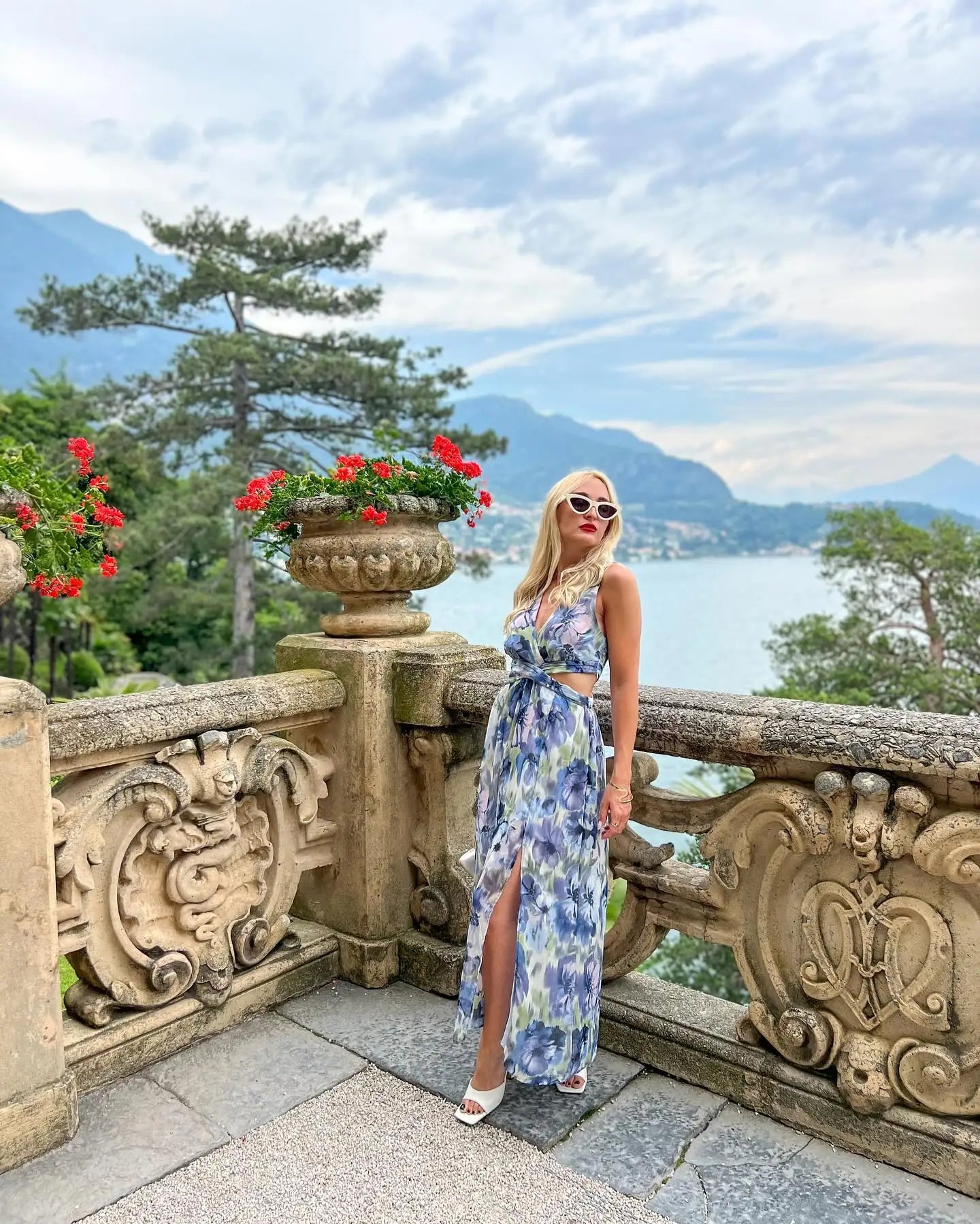 2024 Summer New Arrival Fashion Sweet Women's Flower Print Sleeveless Mid-length Skirt V-neck Waist-exposed Sexy Split Dress
