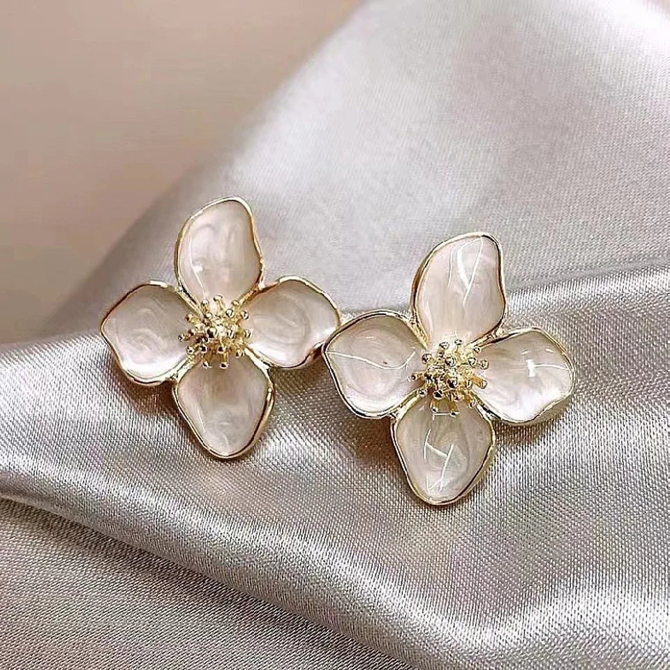 ZAKOL New Temperament Flower Earrings for Women Girls Sweet Korean Fashion Gold Color Crystal Zircon Party Accessories
