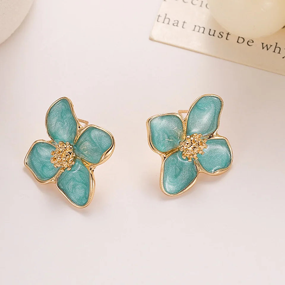 White Color Dripping Oil Flower Stud Earrings for Women Four-petal Gold Electroplating Ear Stud New Trendy Girls Vintage Jewelry