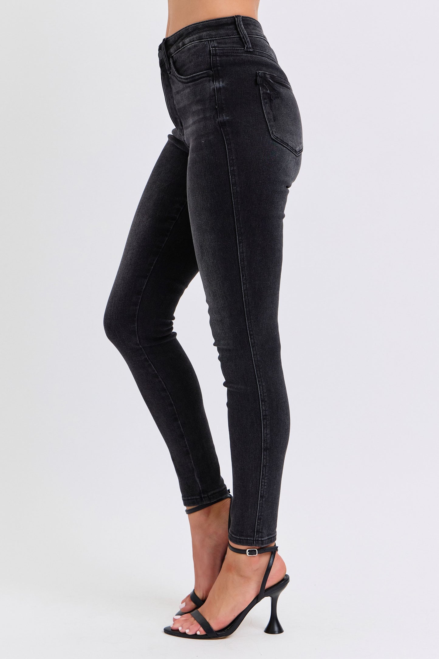Judy Blue Jeans (NP) - Mid Rise Tummy Control Skinny - black