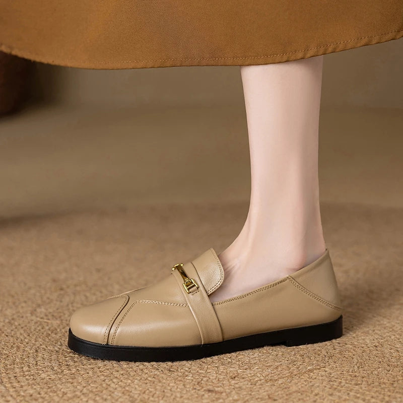 Women's new leather, cowhide, metal accessories, round toe, low heel, comfortable, plus size single shoes, casual shoes