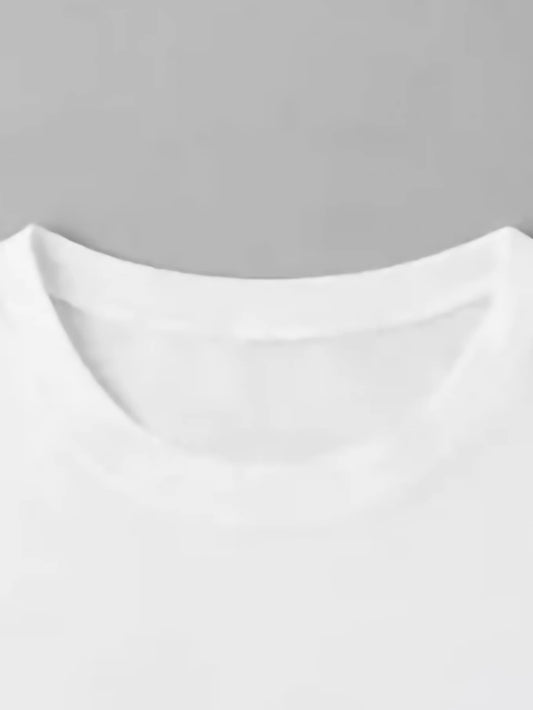 Women's Focused Black Melanin Woman Graphic Print T-Shirt - Empowering Afro Silhouette & Bold Lettering