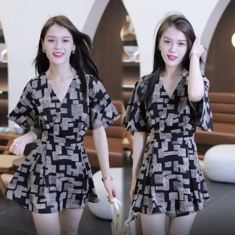 Women's Fashion Print Suit 2024 Summer New Western-style Long Tops Shirts And Shorts Two Piece Sets For Women Plus Size Clothing