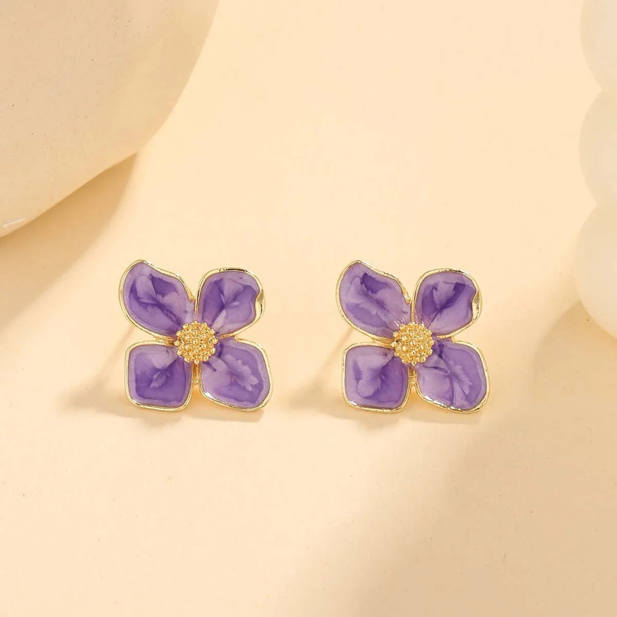 White Color Dripping Oil Flower Stud Earrings for Women Four-petal Gold Electroplating Ear Stud New Trendy Girls Vintage Jewelry